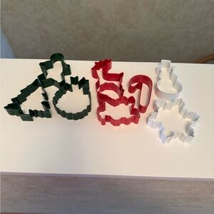Williams Sonoma Holiday Cookie Cutters in Red and Green
